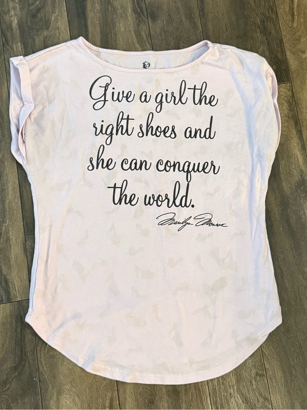 Marilyn Monroe Light Pink' Short Sleeve Quote Tee